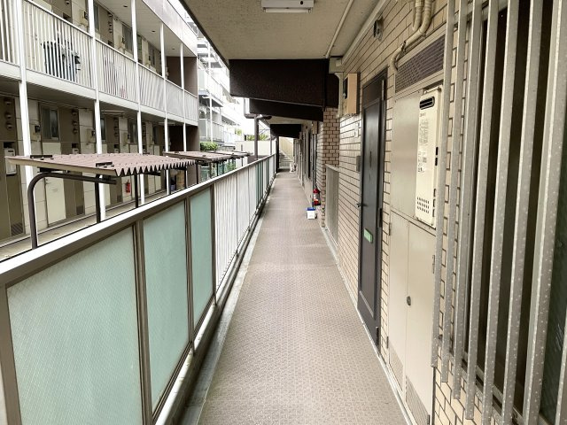 コスモ浦和中島のその他|廊下