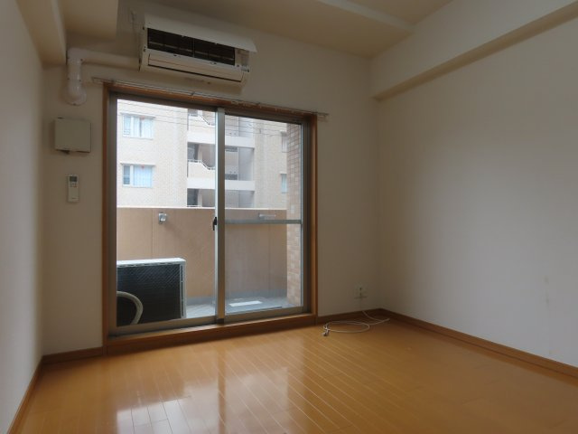 オーキッドレジデンス塚本の寝室