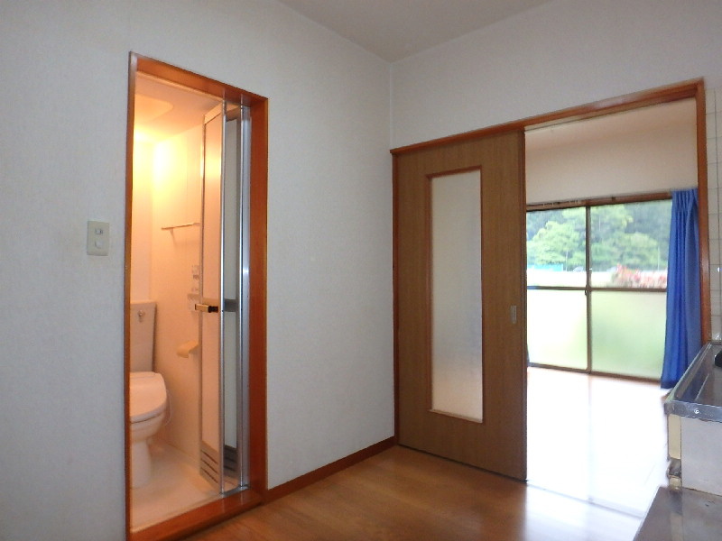 M0180R　古山アパートの内装