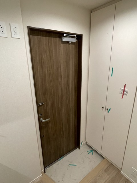 へーベルメゾン護国寺の玄関