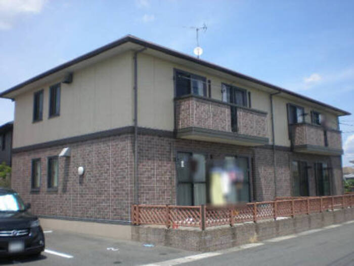 リビングタウン田代外町 A棟のエントランス|清潔なエントランスです★