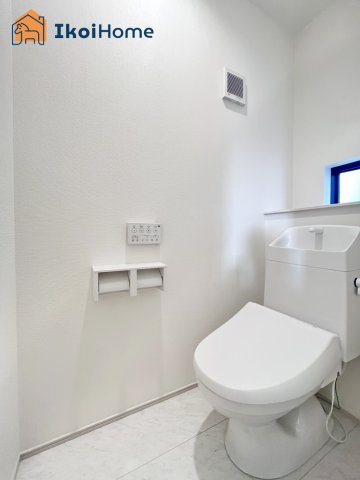 明石市大久保町西島　新築戸建　のトイレ|【ホームページに現地動画掲載中】●年中無休：当日予約可●ウォシュレット、暖房便座標準装備。