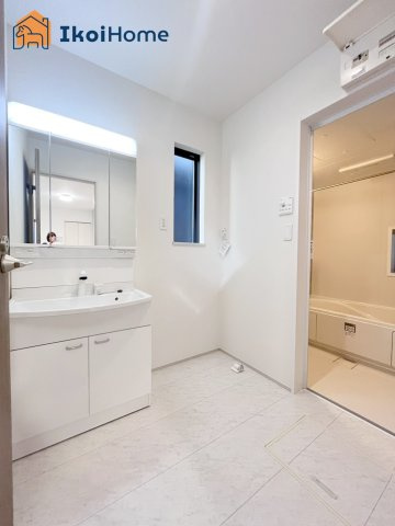 明石市大久保町西島　新築戸建　の洗面所|【ホームページに現地動画掲載中】●年中無休：当日予約可●洗濯パン未設置。約5000〜15000円で可