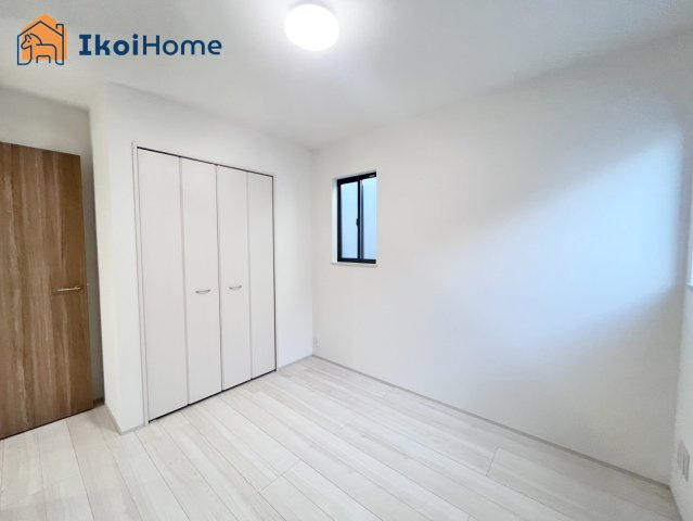 明石市大久保町西島　新築戸建　の寝室|【ホームページに現地動画掲載中】●年中無休：当日予約可●全室２面採光で明るいです