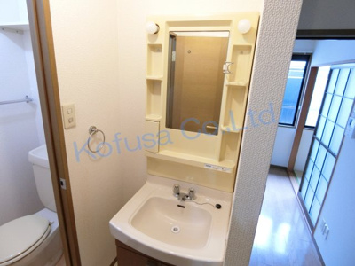 【洗面所】 | トラスト神戸 | 独立洗面台