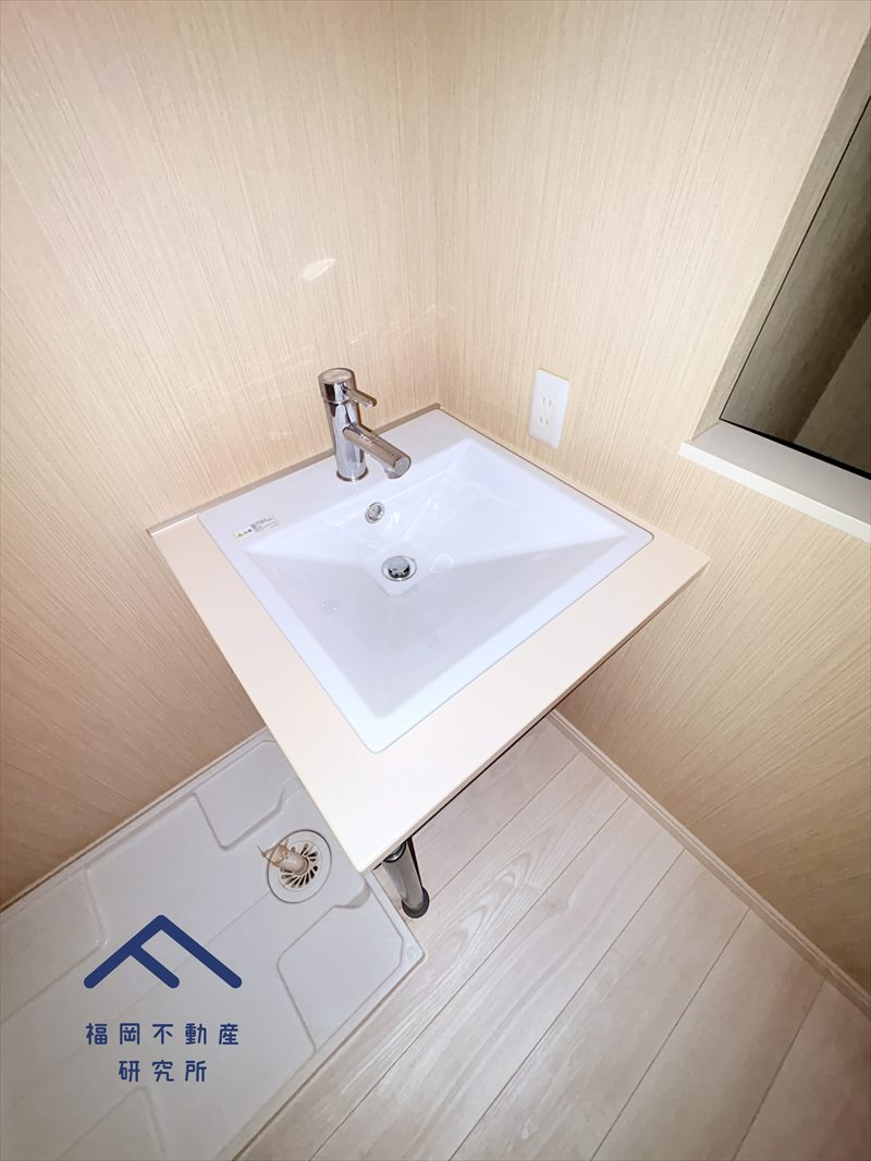 平尾パインマンションの独立洗面台