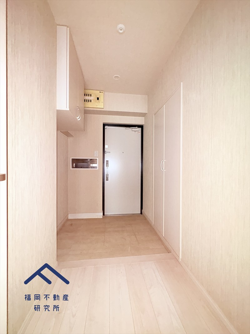 平尾パインマンションの玄関