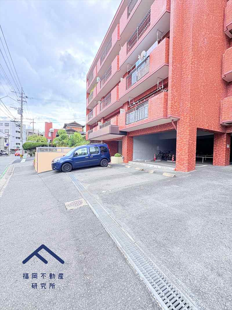 平尾パインマンションの周辺