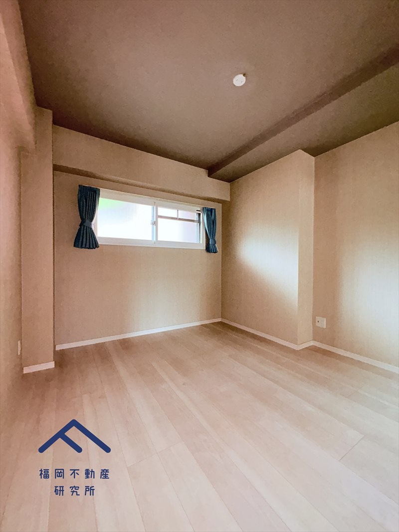 平尾パインマンションの洋室