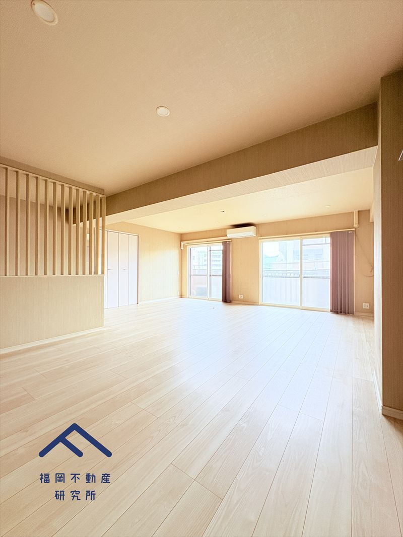 平尾パインマンションの居間・リビング