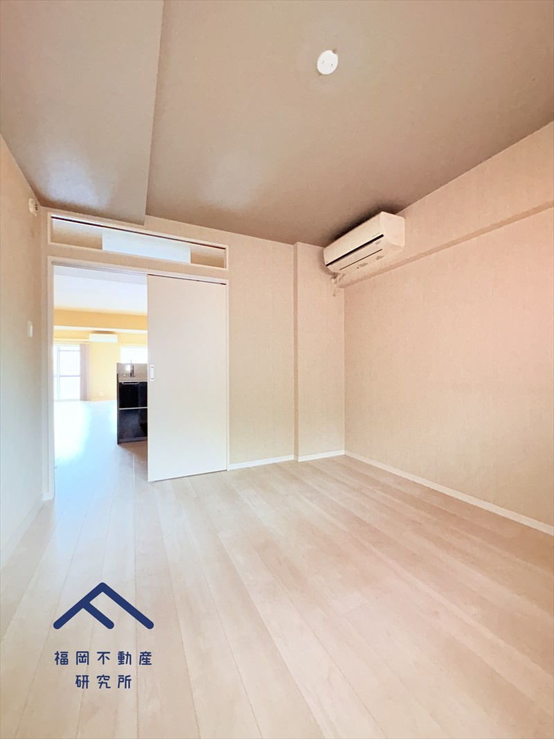 平尾パインマンションの洋室