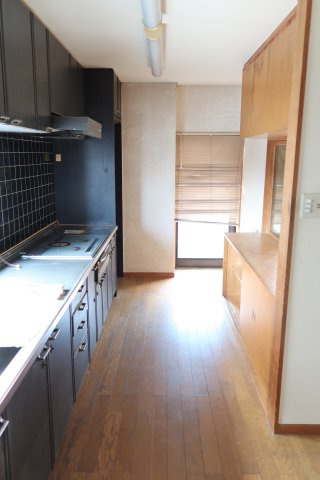 野洲市小篠原　中古戸建のキッチン