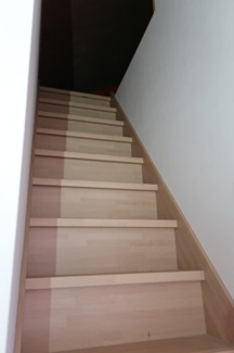  | 野洲市小篠原　中古戸建 | 屋根裏収納への階段