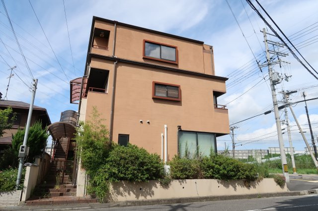 野洲市小篠原　中古戸建の外観