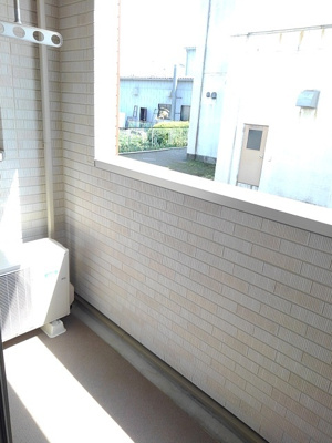 【バルコニー】 | グランプラトⅤ | お洗濯にも便利なバルコニー付き