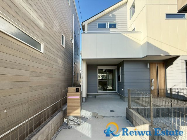 新築戸建　茅ヶ崎市小和田1丁目の独立洗面台