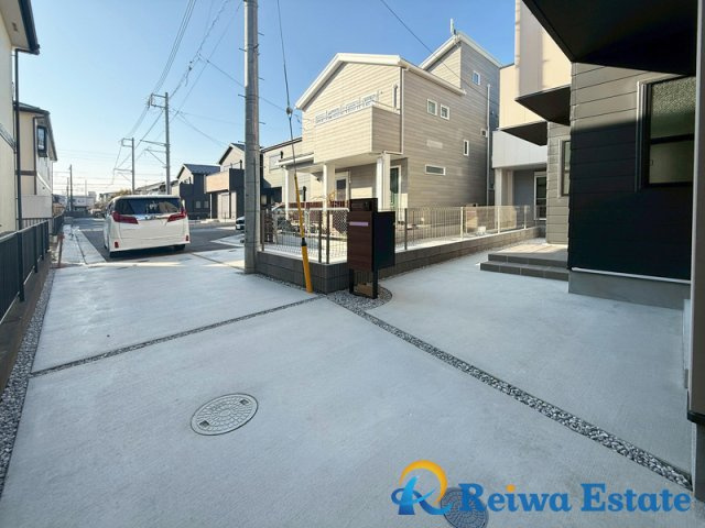 新築戸建　茅ヶ崎市小和田1丁目の駐車場