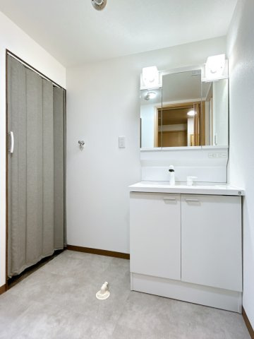 リフォーム中古マンション　リバティ北方　平成4年築の独立洗面台