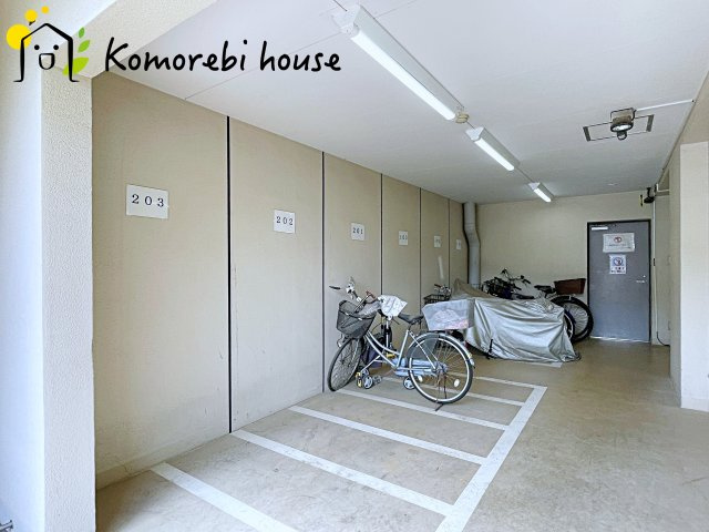 リヴェリエ大宮日進の駐輪場|9/22撮影