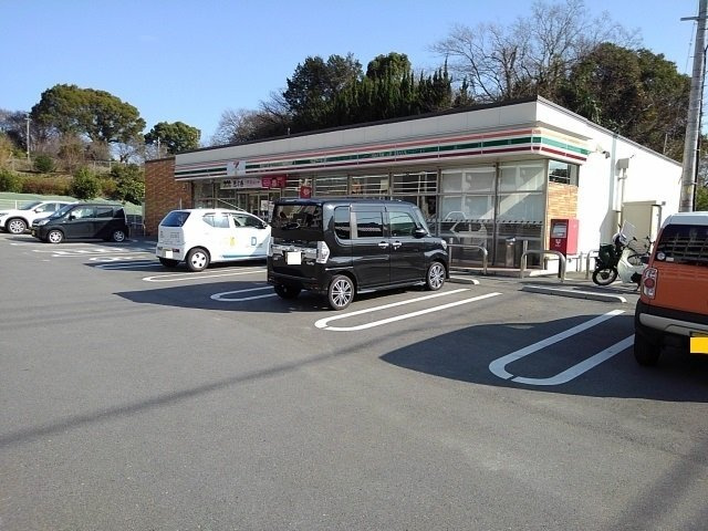 ブロードウィングスの周辺|セブンイレブン久留米大学西店まで50m