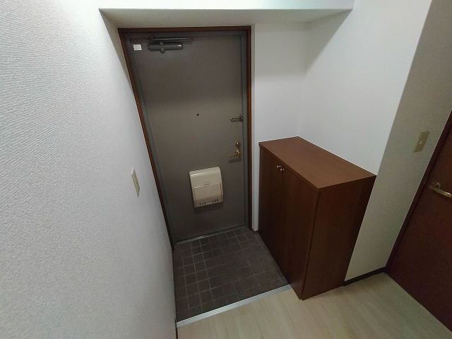 神戸市兵庫区新開地５丁目の賃貸マンションの玄関|シューズボックス付き玄関
