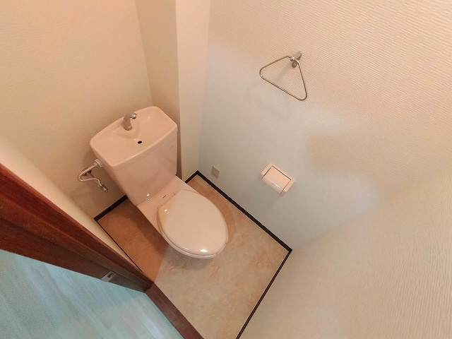 神戸市兵庫区新開地５丁目の賃貸マンションのトイレ|ウォシュレット付トイレ