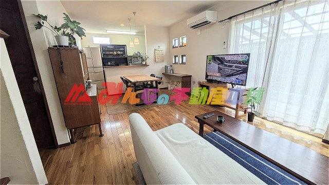久留米市津福今町の中古一戸建の居間・リビング