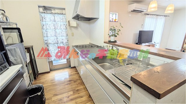 久留米市津福今町の中古一戸建のキッチン