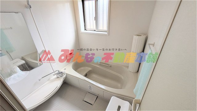 久留米市津福今町の中古一戸建の浴室