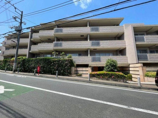 ディアナコート祐天寺の外観