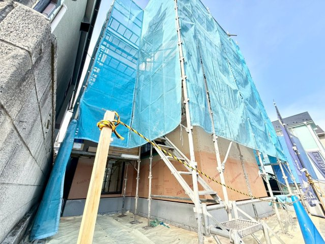 練馬区西大泉1丁目　新築戸建の外観|2026年3月完成予定！
（2026年1月29日撮影）

ご見学希望・資料請求などお気軽にお問い合わせ下さい！
03-5990-5201