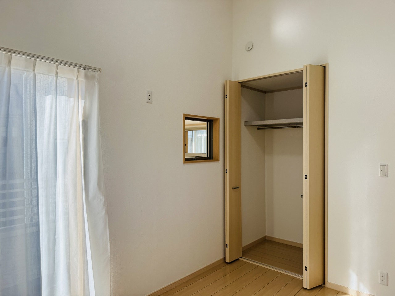 八王子市　大谷町　中古戸建ての収納|～収納力の高いクローゼット完備～