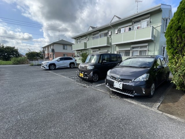 シルクTUKASAⅠの駐車場