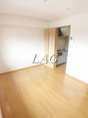 【居間・リビング】 | フルール・ド・リス | 洋室のお部屋です。