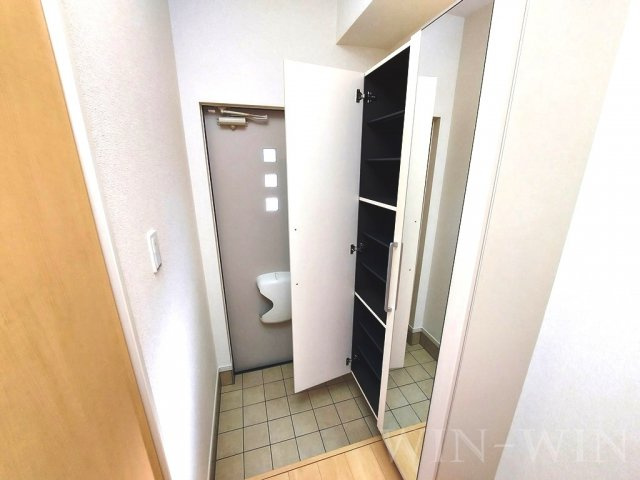 エスポワールK&L Ⅳの玄関