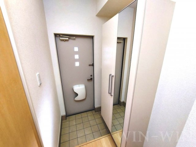 エスポワールK&L Ⅳの玄関