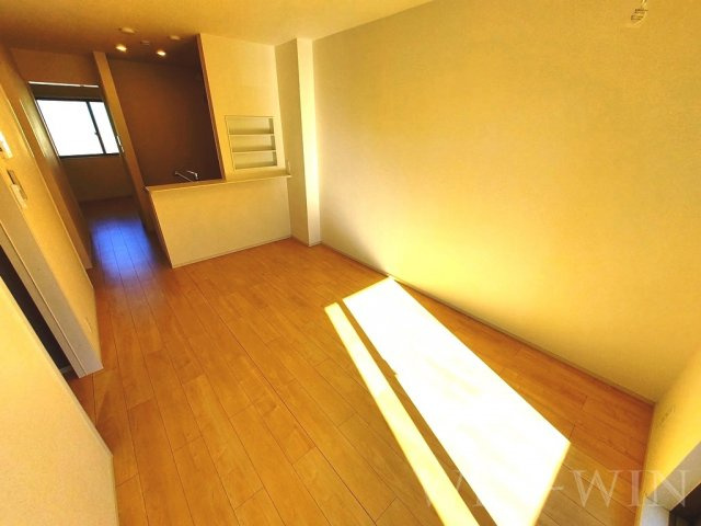 エスポワールK&L Ⅳの居間・リビング