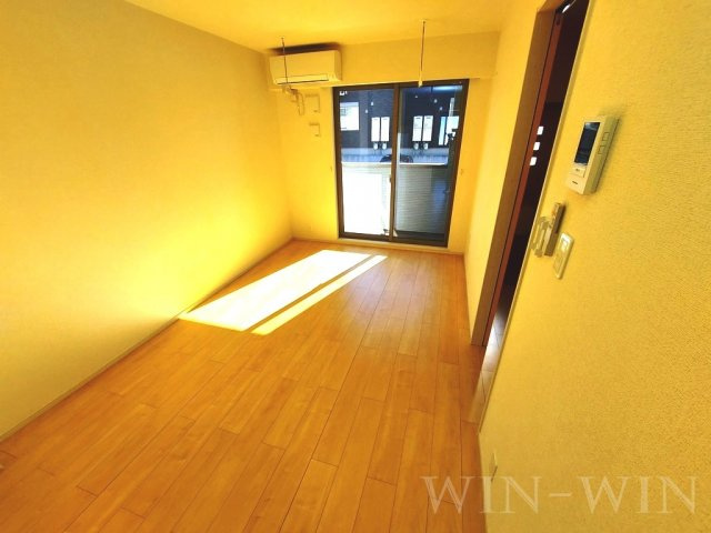 エスポワールK&L Ⅳの居間・リビング