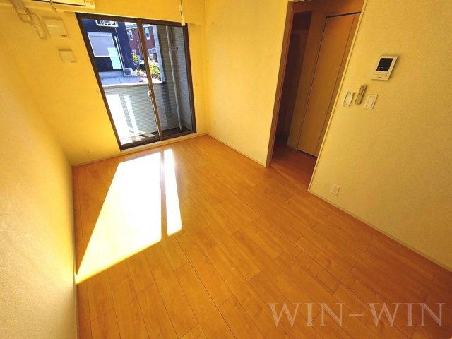 エスポワールK&L Ⅳの居間・リビング