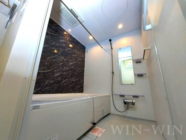 エスポワールK&L Ⅳの浴室