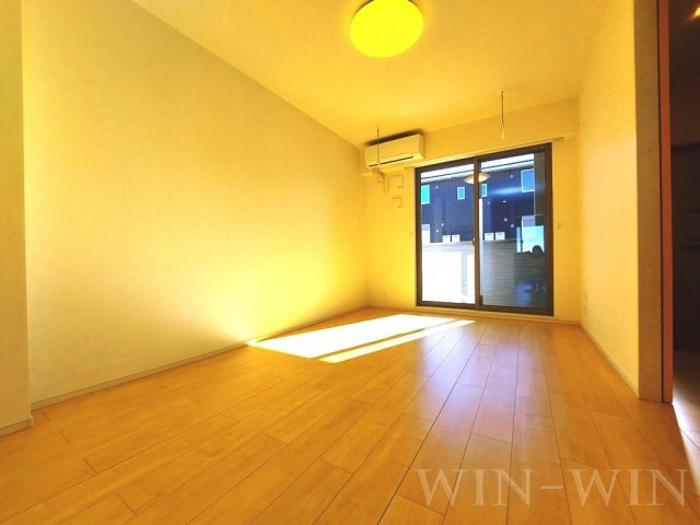 エスポワールK&L Ⅳの居間・リビング