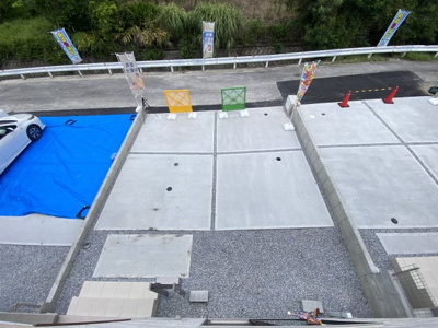 【駐車場】 | 南城市佐敷新里（全4棟）3号棟 | 3号棟　並列駐車2台完備♪