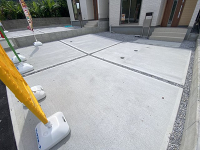 【駐車場】 | 南城市佐敷新里（全4棟）3号棟 | 3号棟　並列駐車2台完備♪