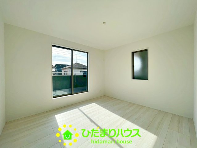 久喜市青葉５期　新築一戸建て　01　グラファーレデザイン　の寝室