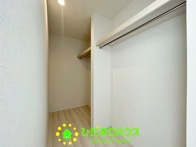 久喜市青葉５期　新築一戸建て　01　グラファーレデザイン　の収納