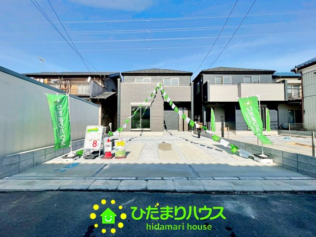 久喜市青葉５期　新築一戸建て　01　グラファーレデザイン　の駐車場