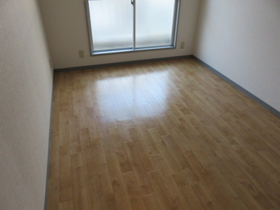 【居間・リビング】 | ハイエスト松栄2号館