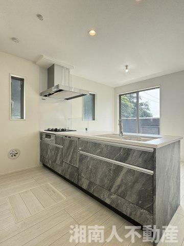 鎌倉市玉縄２丁目５０５新築戸建てのキッチン|キッチンでお料理をお楽しみください