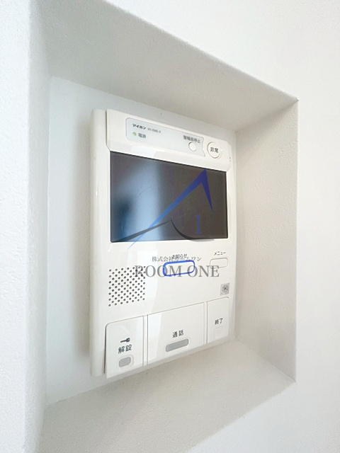 朝日巣鴨マンションのセキュリティ|モニター付きインターホンです。