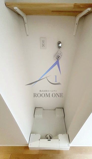 朝日巣鴨マンションの設備|洗濯機置き場です。